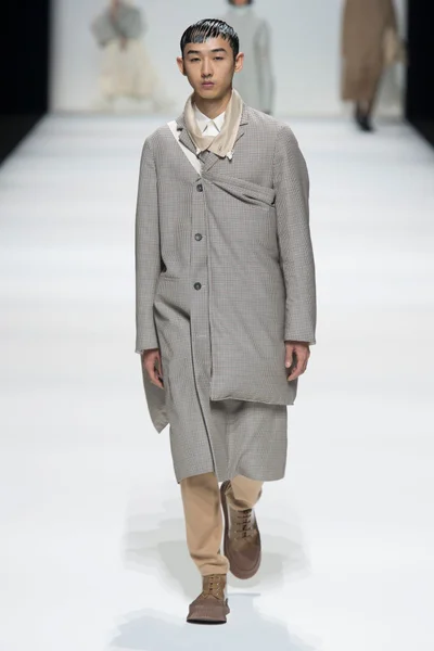Look 44